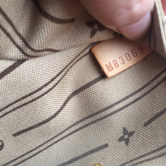 📍SOLD📍 - Picture 6 of 8